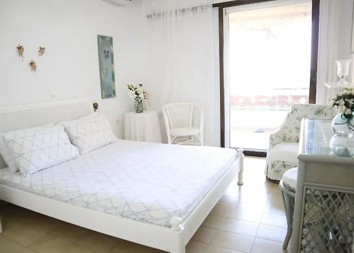 בית נופש By The Sea